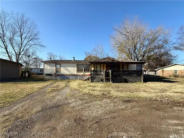 300 Park Lane, Pocola, OK 74902