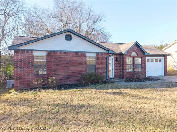 91 Grand Magnolia Drive, Greenwood, AR 72936