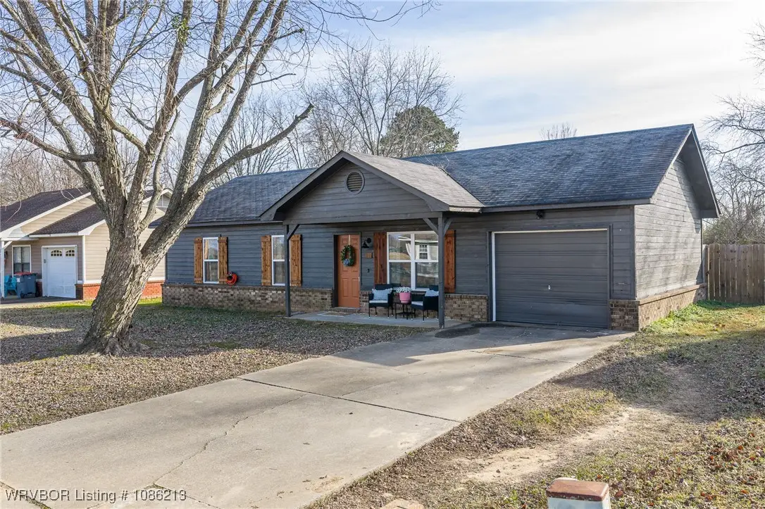 105 W Houston Street, Lavaca, AR 72941 - Image #1