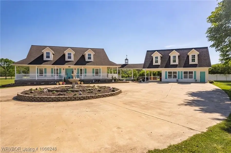 1716 E Wood Street, Paris, AR 72855 - #2