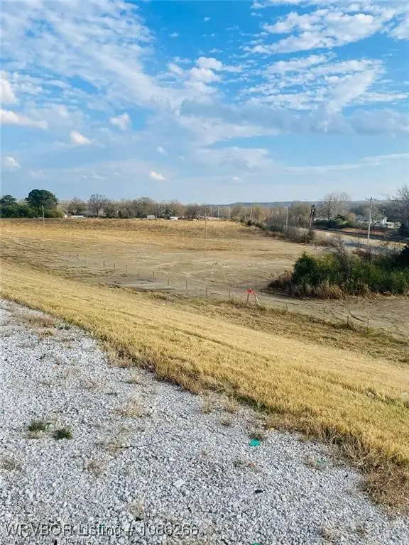 TBD E Delaware Street, Sallisaw, OK 74955