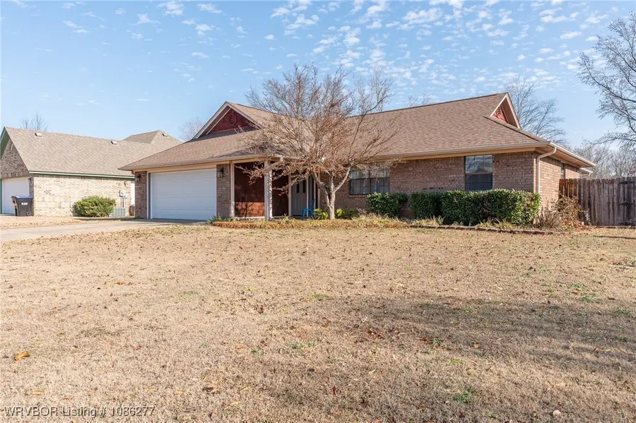 638 Meadowbrook Drive, Alma, AR 72921 - Image #2