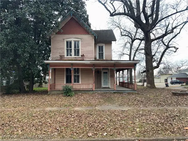 504 S 6 Street, Van Buren, AR 72956