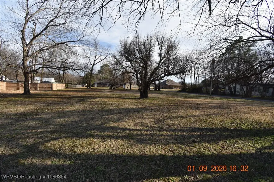408 S Walnut Street, Sallisaw, OK 74955 - Image #2