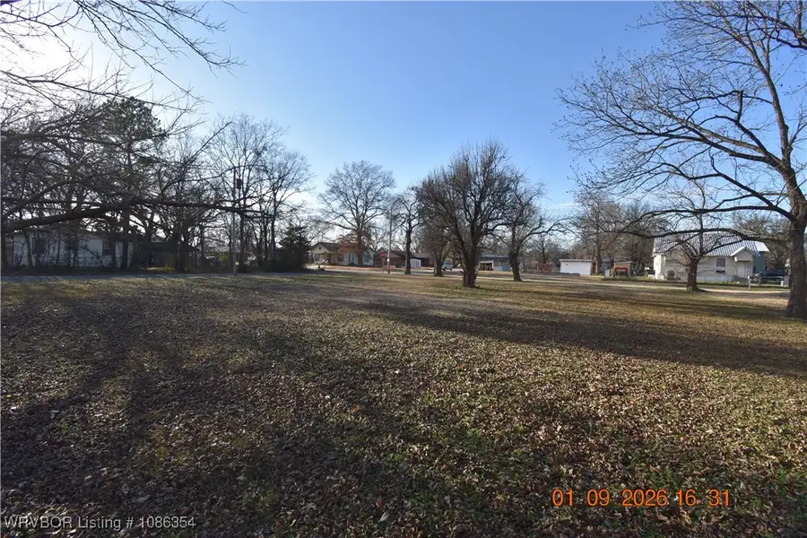 408 S Walnut Street, Sallisaw, OK 74955 - Image #3