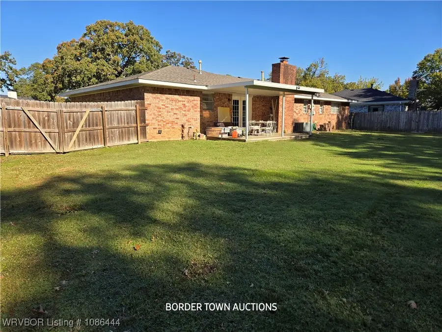 1706 Edmondson Drive, Sallisaw, OK 74955 - Image #3