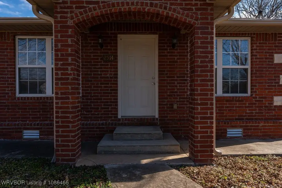 2514 N 37th Street, Fort Smith, AR 72904 - Image #2