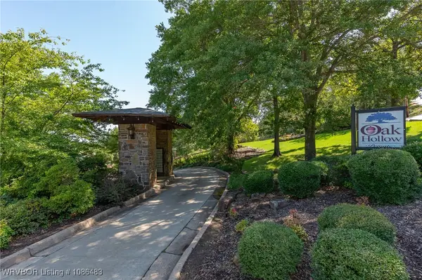 4917 Oak Hollow Drive, Fort Smith, AR 72903