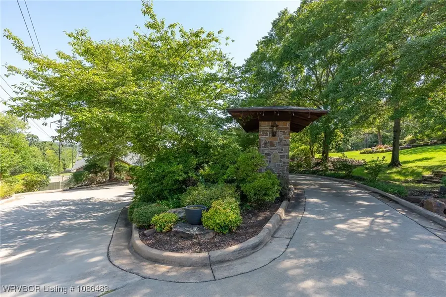 4917 Oak Hollow Drive, Fort Smith, AR 72903 - Image #3