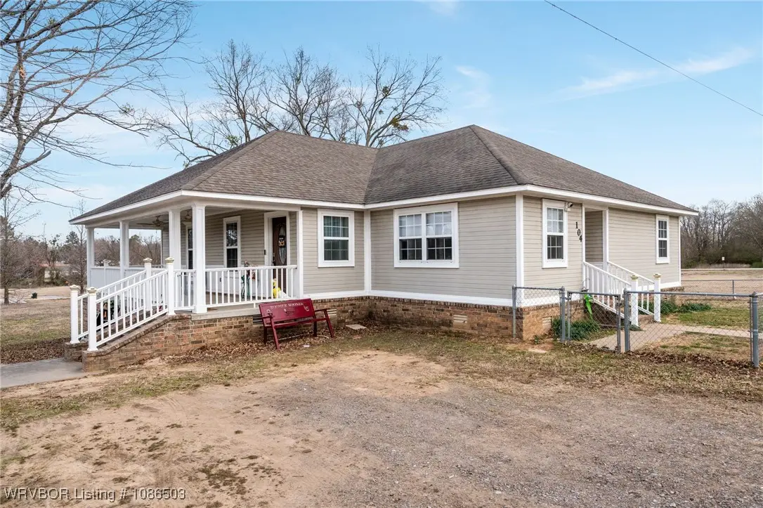 104 W Houston Street, Lavaca, AR 72941 - Image #1