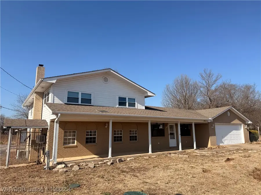 1028 S Arkansas Avenue, Van Buren, AR 72956 - #2