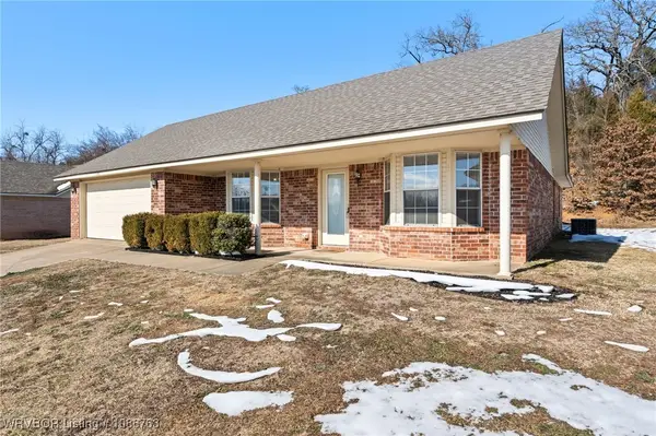 1105 Taos Drive, Van Buren, AR 72956