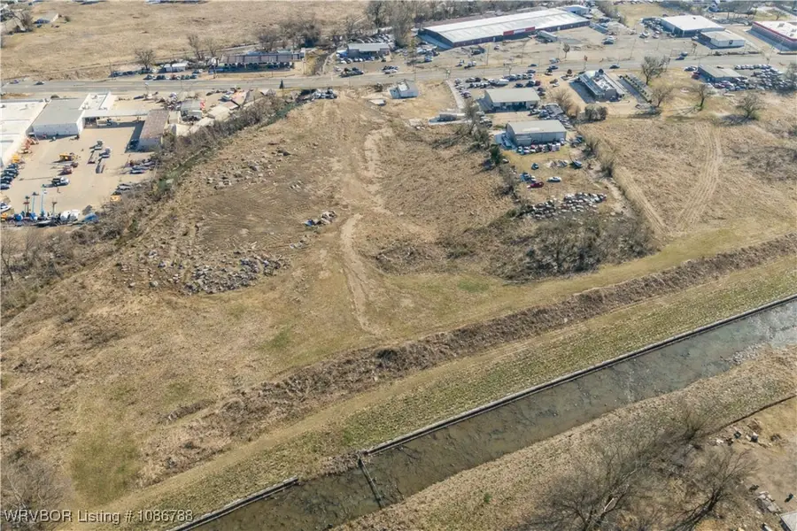 3706 Towson Avenue, Fort Smith, AR 72901 - #3