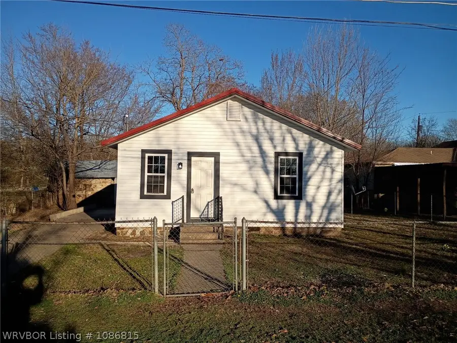 399 Sevier Street, Waldron, AR 72958 - #3