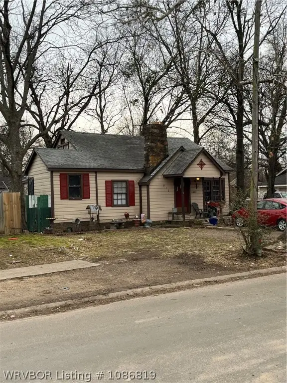 810 N 20th Street, Fort Smith, AR 72901 - #2