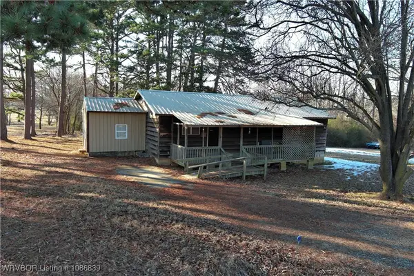 106 Cowan Lane, Pocola, OK 74902