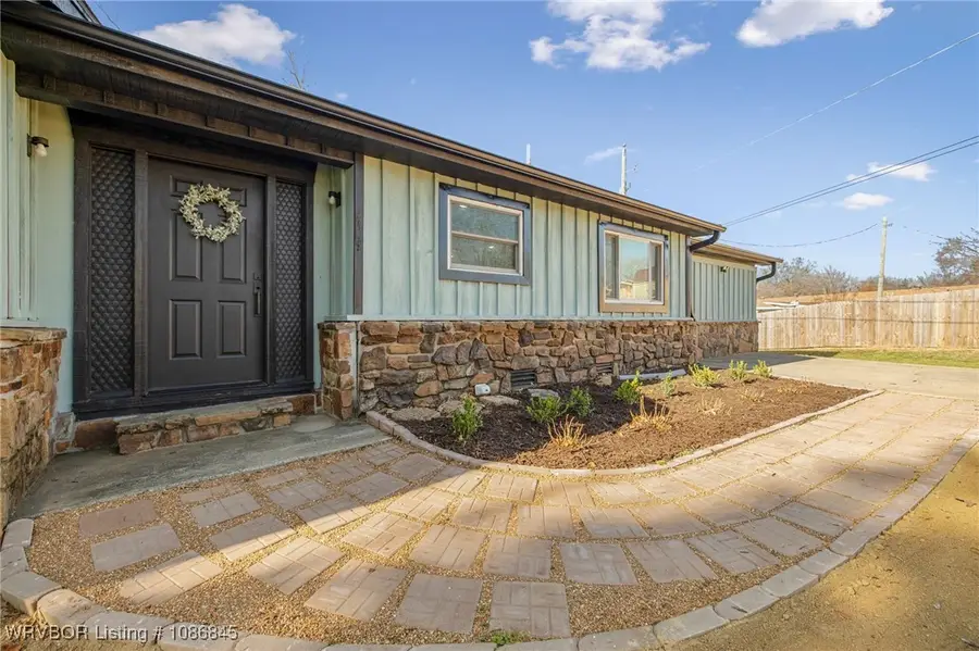 309 W Fresno Circle, Greenwood, AR 72936 - #2