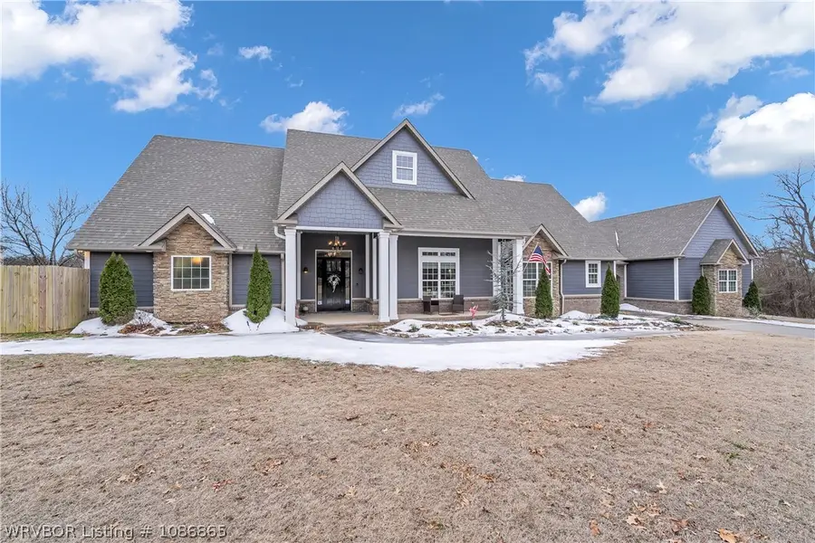 1732 N Mountain Grove Road, Alma, AR 72921 - #2