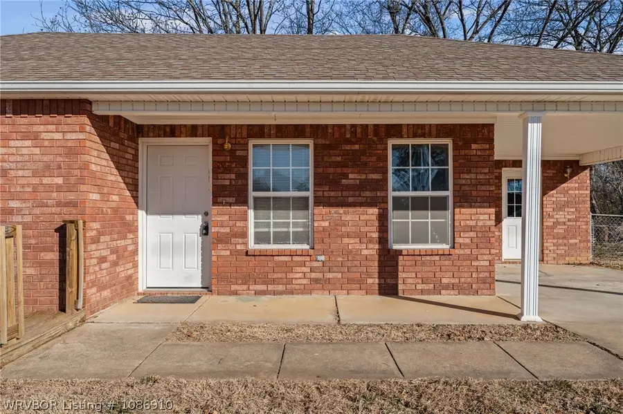 517 W Argyle Avenue, Sallisaw, OK 74955 - #2