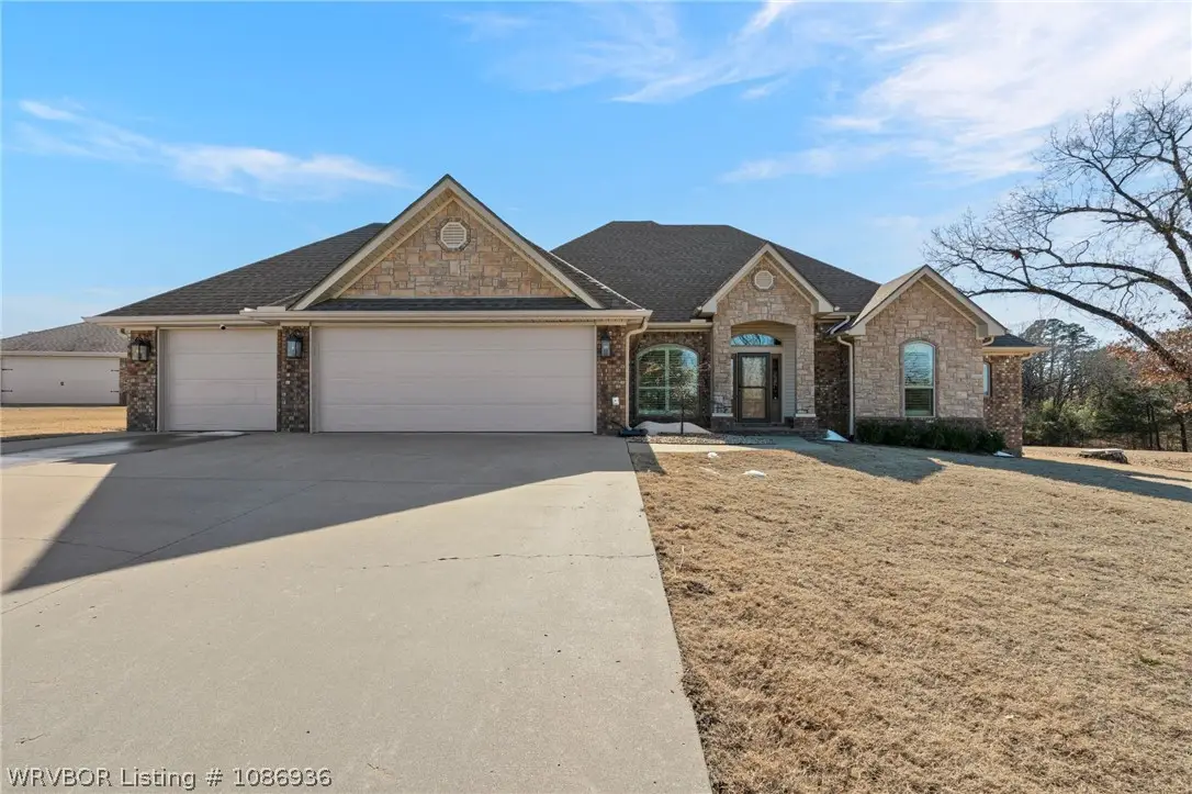 325 Stone Mountain Loop, Alma, AR 72921 - Image #1