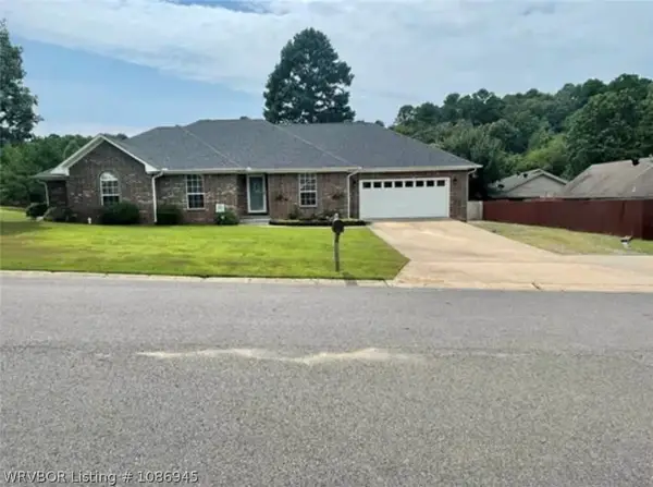 1901 Ridgewood Drive, Clarksville, AR 72830