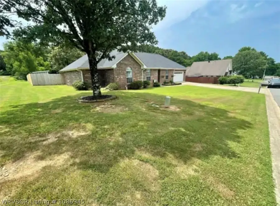 1901 Ridgewood Drive, Clarksville, AR 72830 - #3