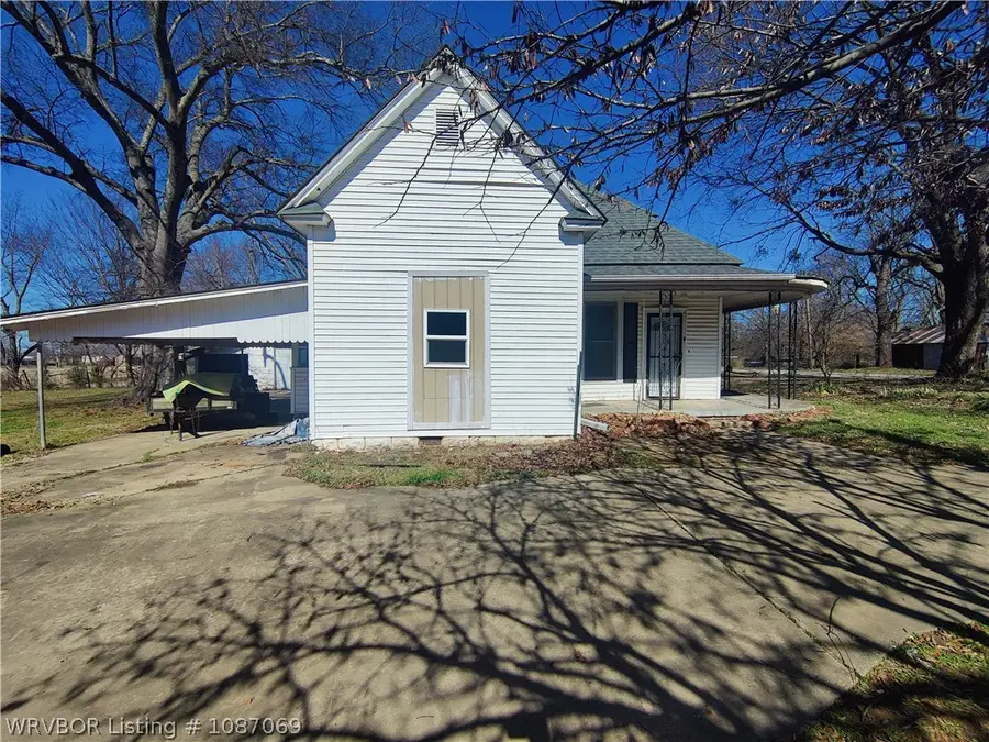 303 Seventh Street, Charleston, AR 72933 - #3