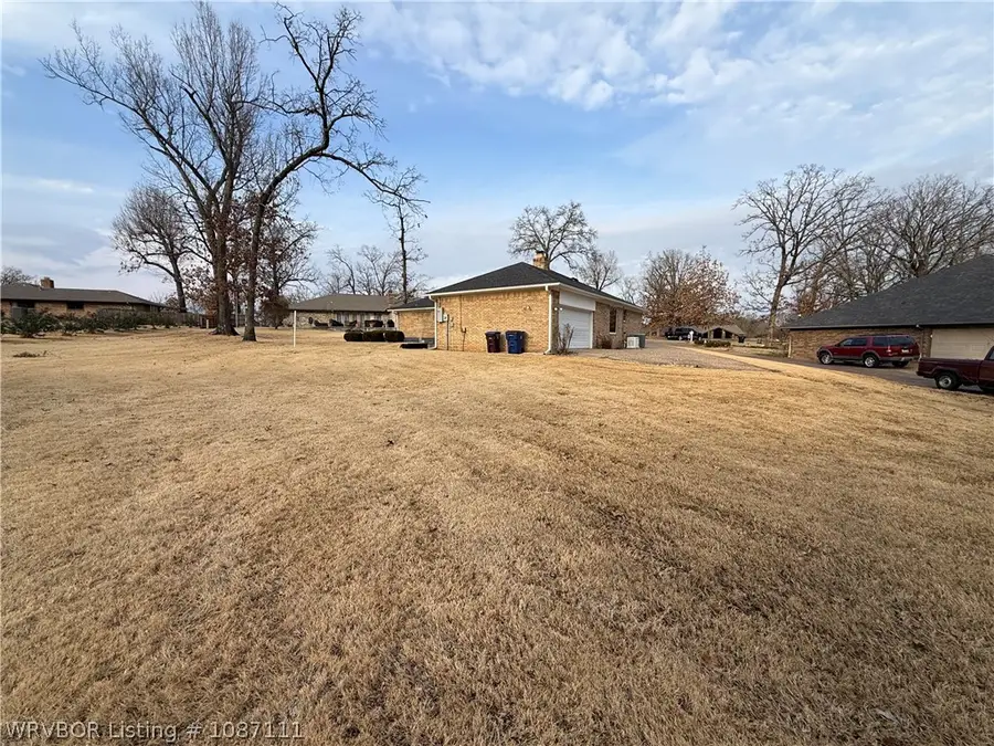 10920 Hunters Point Road, Fort Smith, AR 72903 - #3