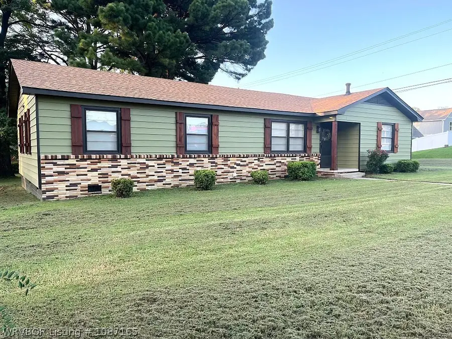 4 Jefferson Drive, Charleston, AR 72933 - #3