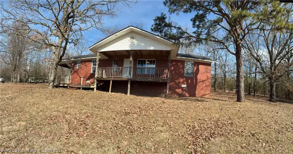 301 County Road 2322, Clarksville, AR 72830