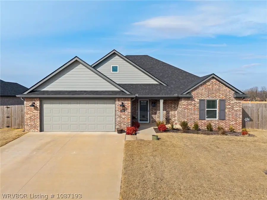 660 Hickory Meadows Avenue, Tontitown, AR 72762 - #2