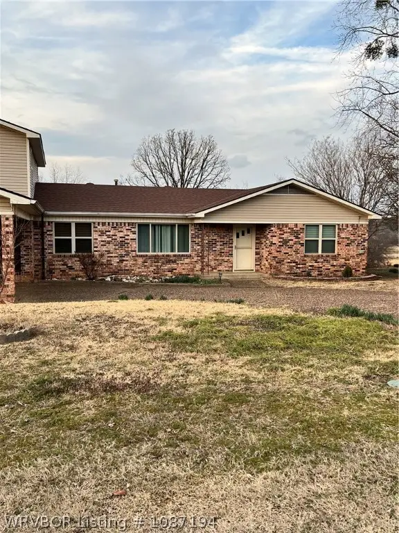 105 Frederick Loop, Paris, AR 72855 - #2