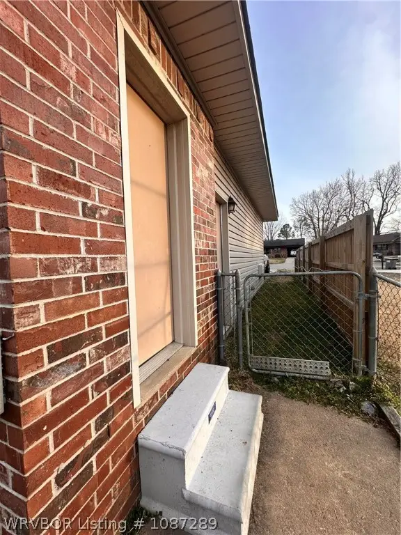 302 Connie Lane, Lavaca, AR 72941 - #3