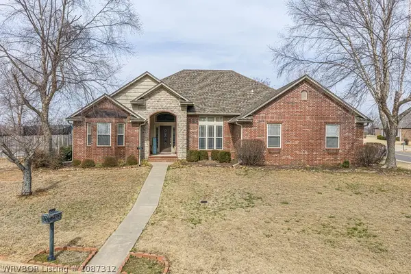 715 Ledanna Drive, Van Buren, AR 72956