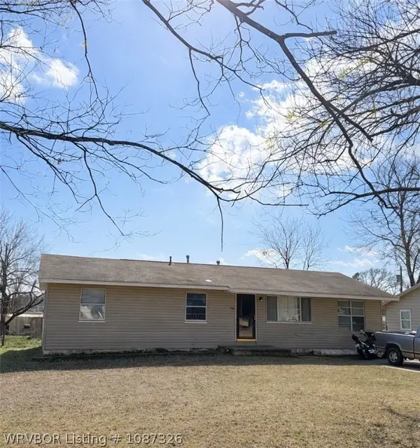 404 W Denton Avenue, Sallisaw, OK 74955