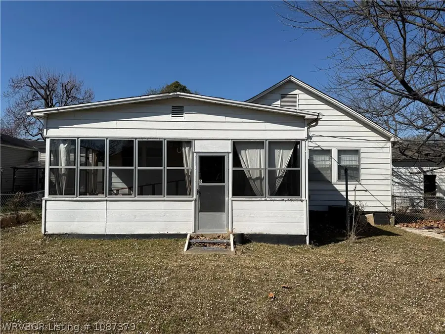 428 N 35th Street, Fort Smith, AR 72903 - #3