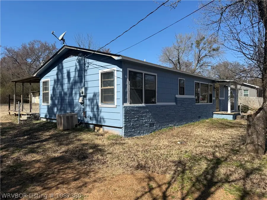 1209 N 3rd Street, Ozark, AR 72949 - #2
