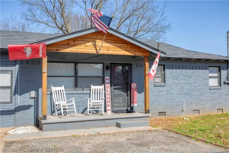 322 N Seventh Street, Charleston, AR 72933 - #2