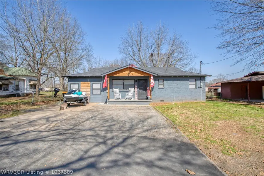 322 N Seventh Street, Charleston, AR 72933 - #3