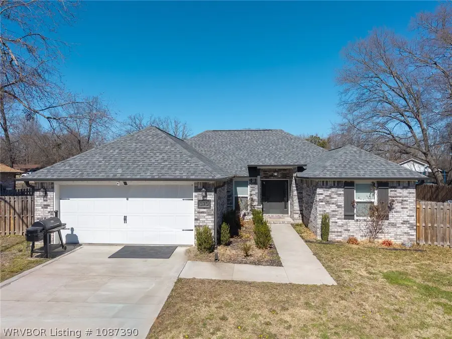370 Meadors Drive, Alma, AR 72921 - #3