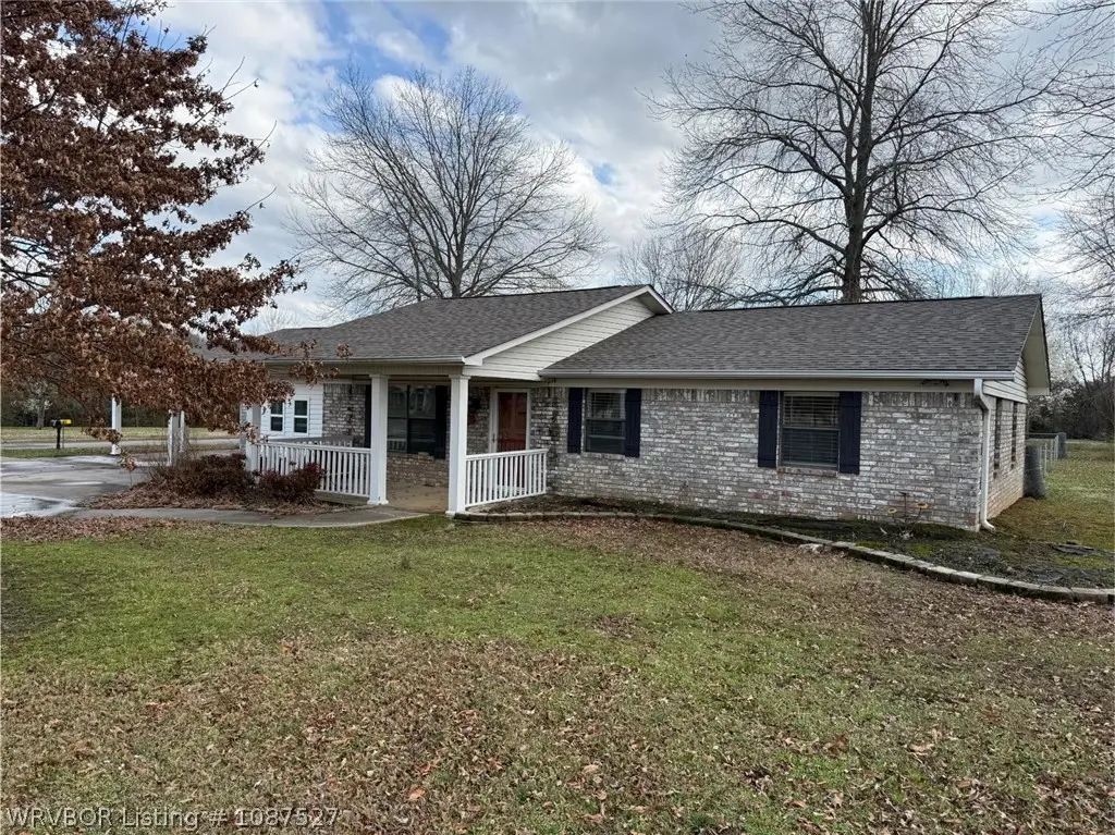 804 E Pryor Avenue, Pocola, OK 74902 - #1