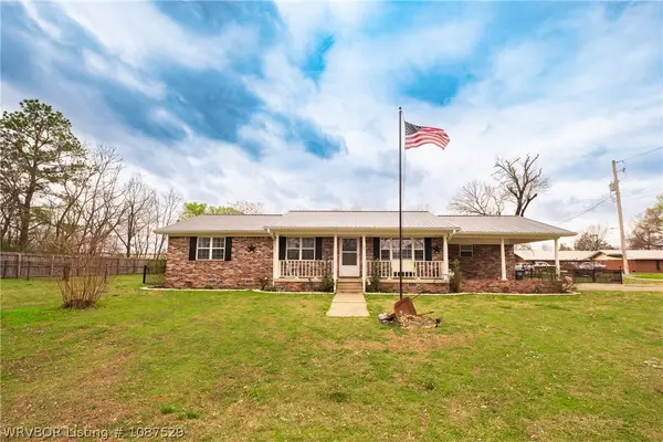 53 Grove Street, Magazine, AR 72943