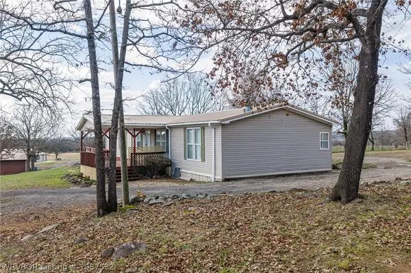 2408 Reeves Road, Hackett, AR 72937