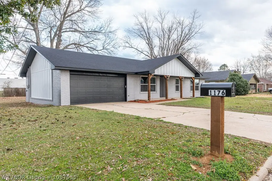 1176 Eastwood Drive, Booneville, AR 72927 - #3