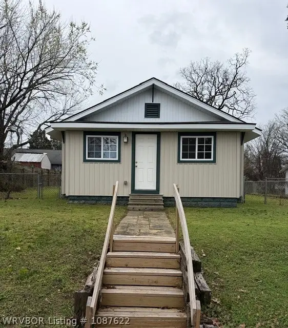 1806 S S Street, Fort Smith, AR 72901