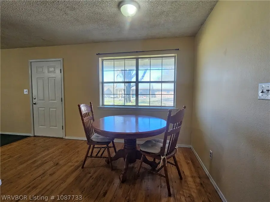 800 E Wahl Street, Paris, AR 72855 - #3