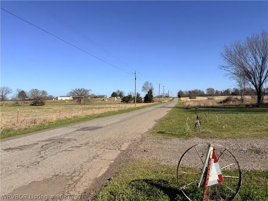 35080 Gilmore Road, Poteau, OK 74953 - #2