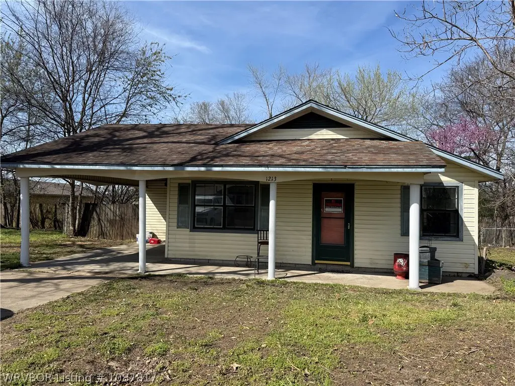 1213 W Oklahoma Avenue, Sallisaw, OK 74955 - #1