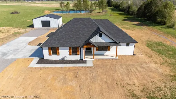 1006 Raleigh Street, Lavaca, AR 72941