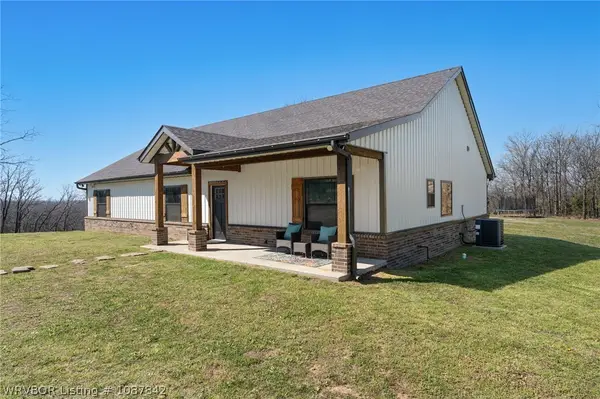 475675 E 1093 Road, Muldrow, OK 74948